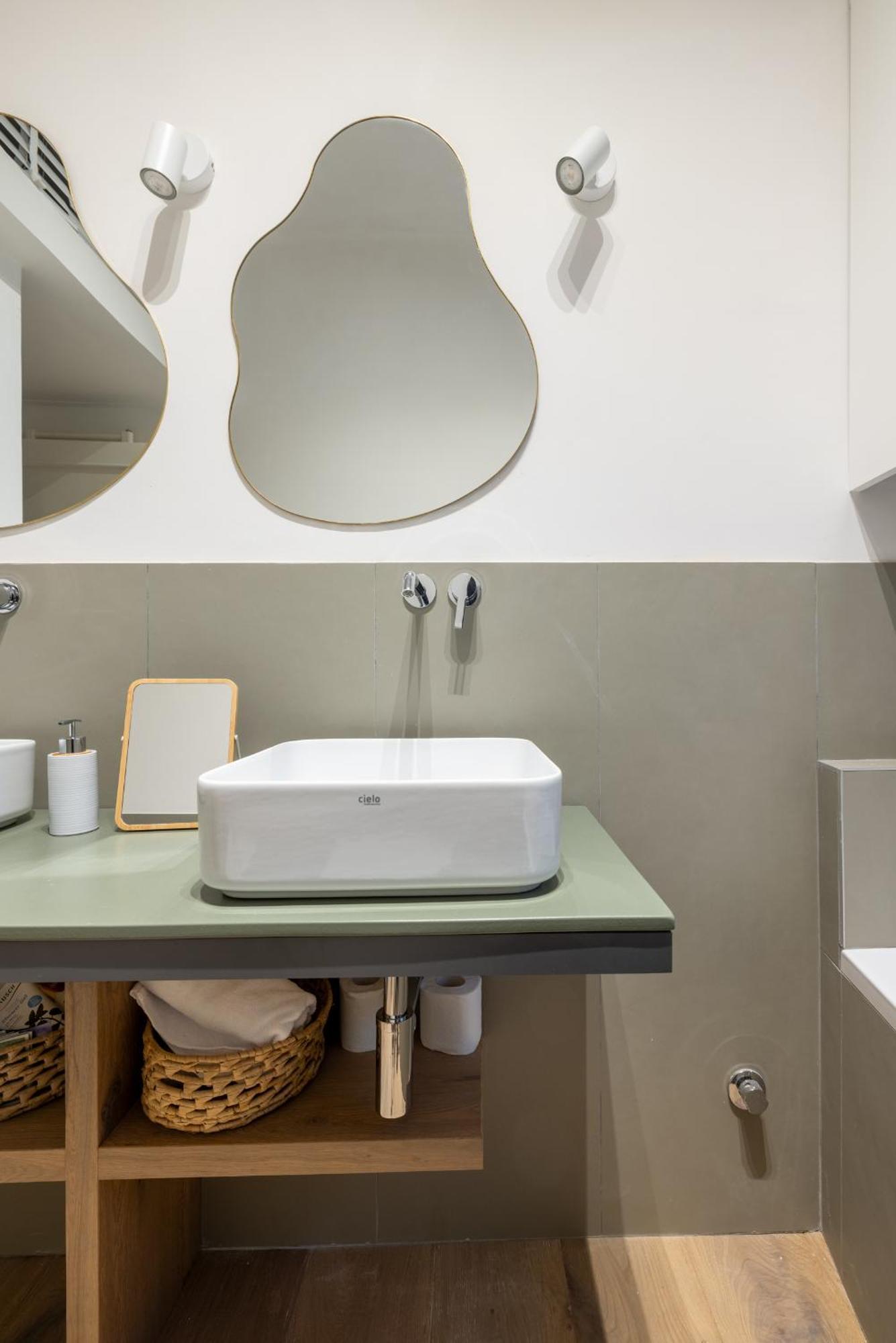 Urban Chic 2 Bedroom Vatican Escape Appartement